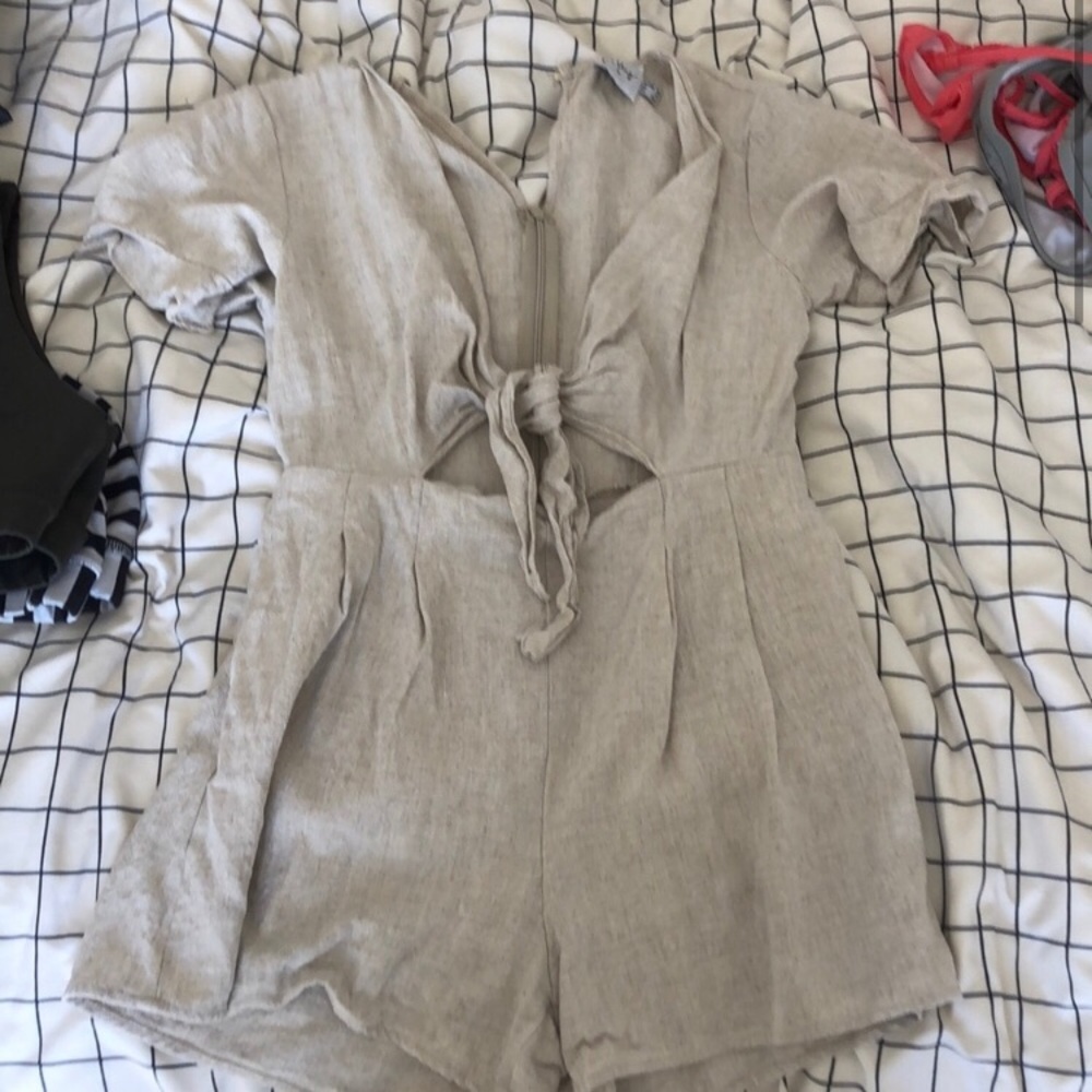 PRINCESS POLLY LINEN TIE ROMPER